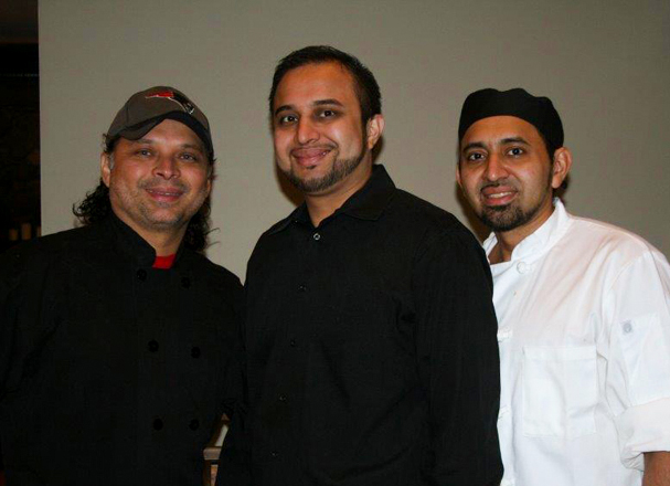 The La Familia Restaurant team